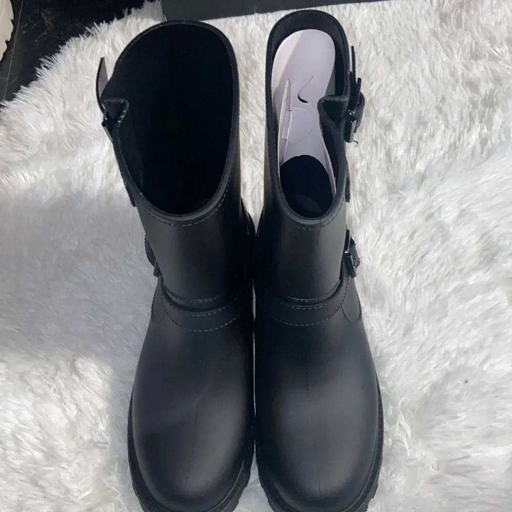 FINAL -NEW NINE WEST Rain Boots Size 9 - Picture 5 of 6